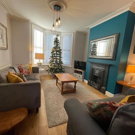 Gloucester Rd 2 Mins Away - Fab, New, Trendy House Bristol Kültér fotó