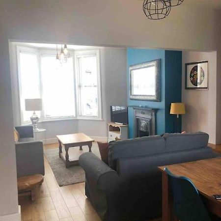 Gloucester Rd 2 Mins Away - Fab, New, Trendy House Bristol Kültér fotó