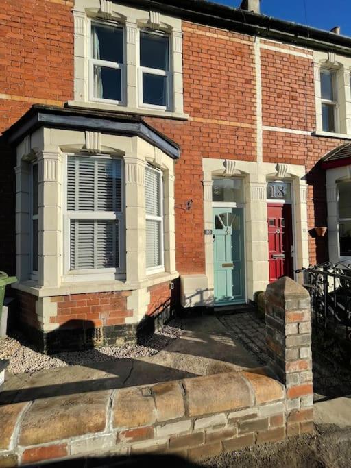 Gloucester Rd 2 Mins Away - Fab, New, Trendy House Bristol Kültér fotó
