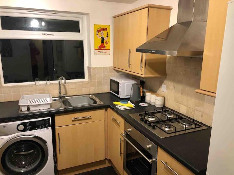 Gloucester Rd 2 Mins Away - Fab, New, Trendy House Bristol Kültér fotó