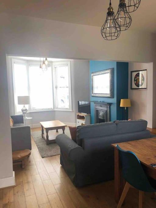 Gloucester Rd 2 Mins Away - Fab, New, Trendy House Bristol Kültér fotó